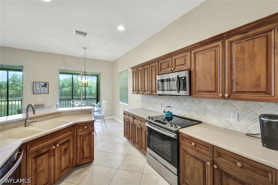 10060 Valiant Ct 202 Property Photo 19