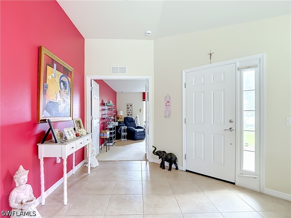 5748 Declaration Ct Property Photo 6