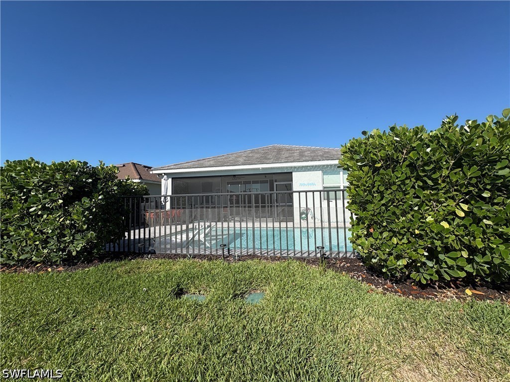 2458 Orchard St Property Photo 3