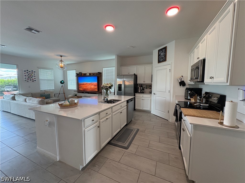 2458 Orchard St Property Photo 17