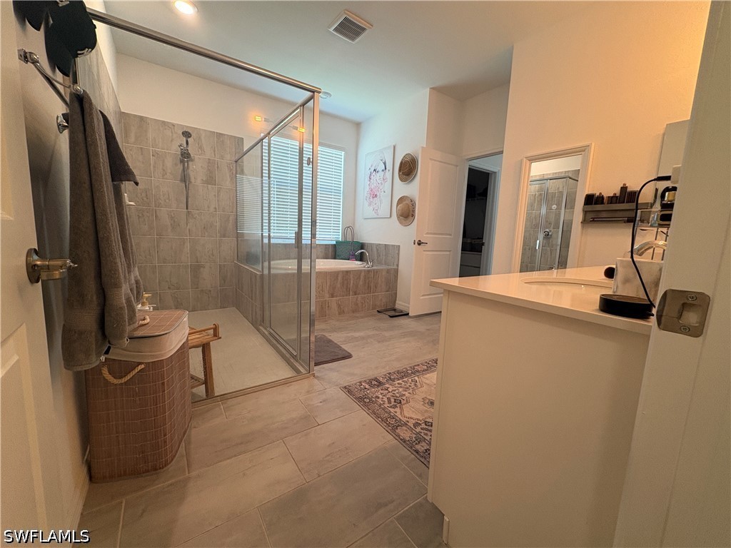 2458 Orchard St Property Photo 26