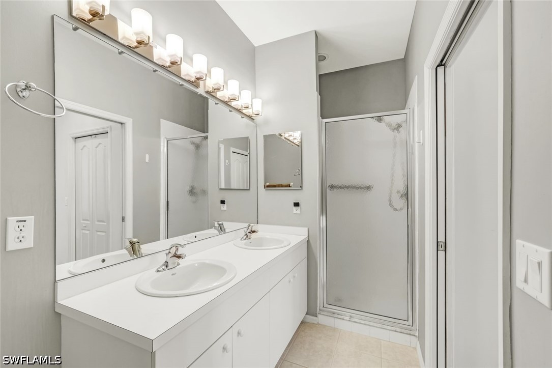226016405 Property Photo 16