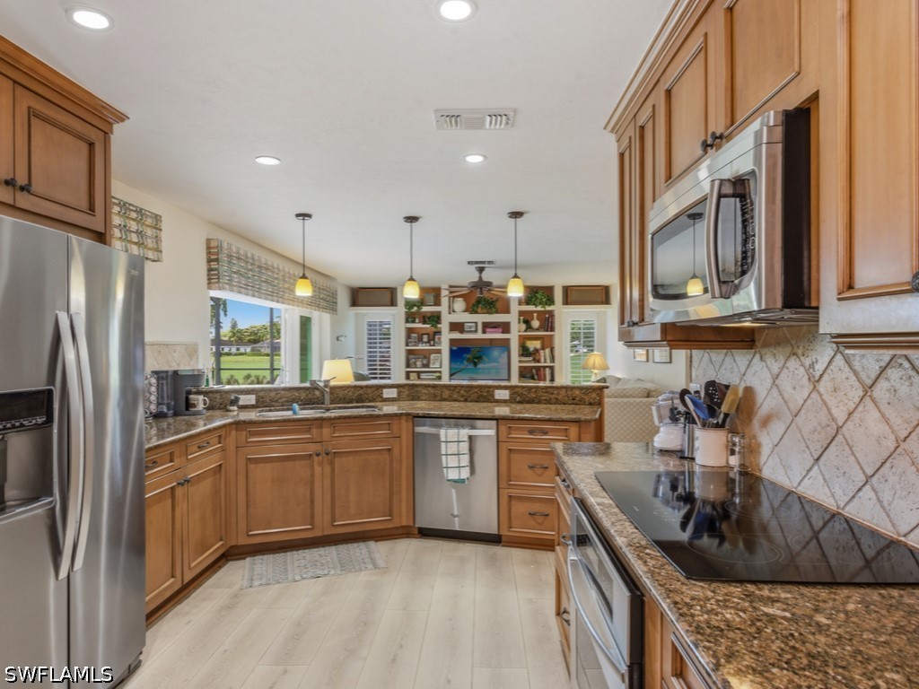 314 Torrey Pines Pt Property Photo 6