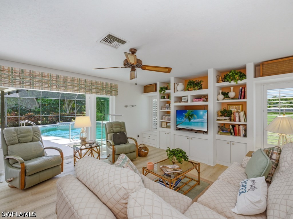 314 Torrey Pines Pt Property Photo 9