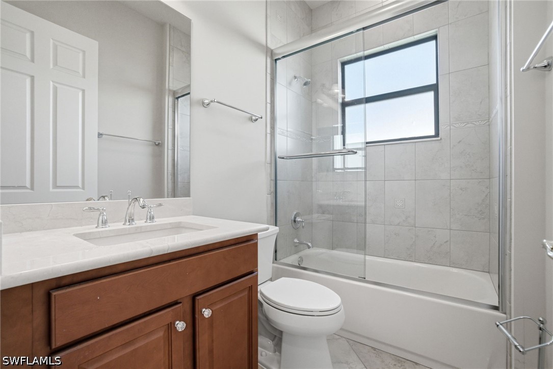 3098 Hudson Ter Property Photo 16