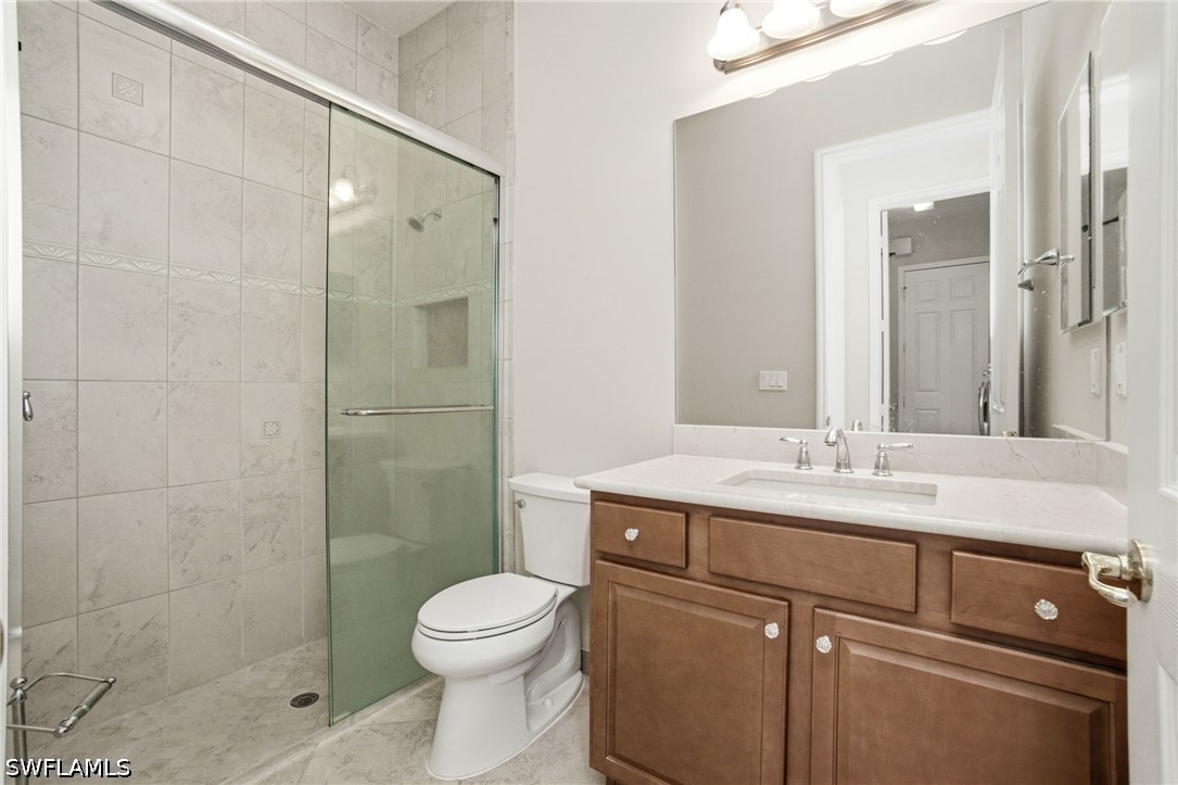 3098 Hudson Ter Property Photo 18