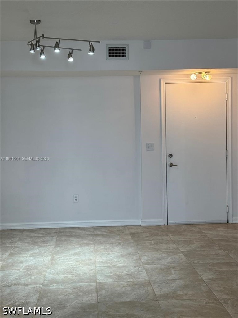 18800 Ne 29 Ave 822 Property Photo 13
