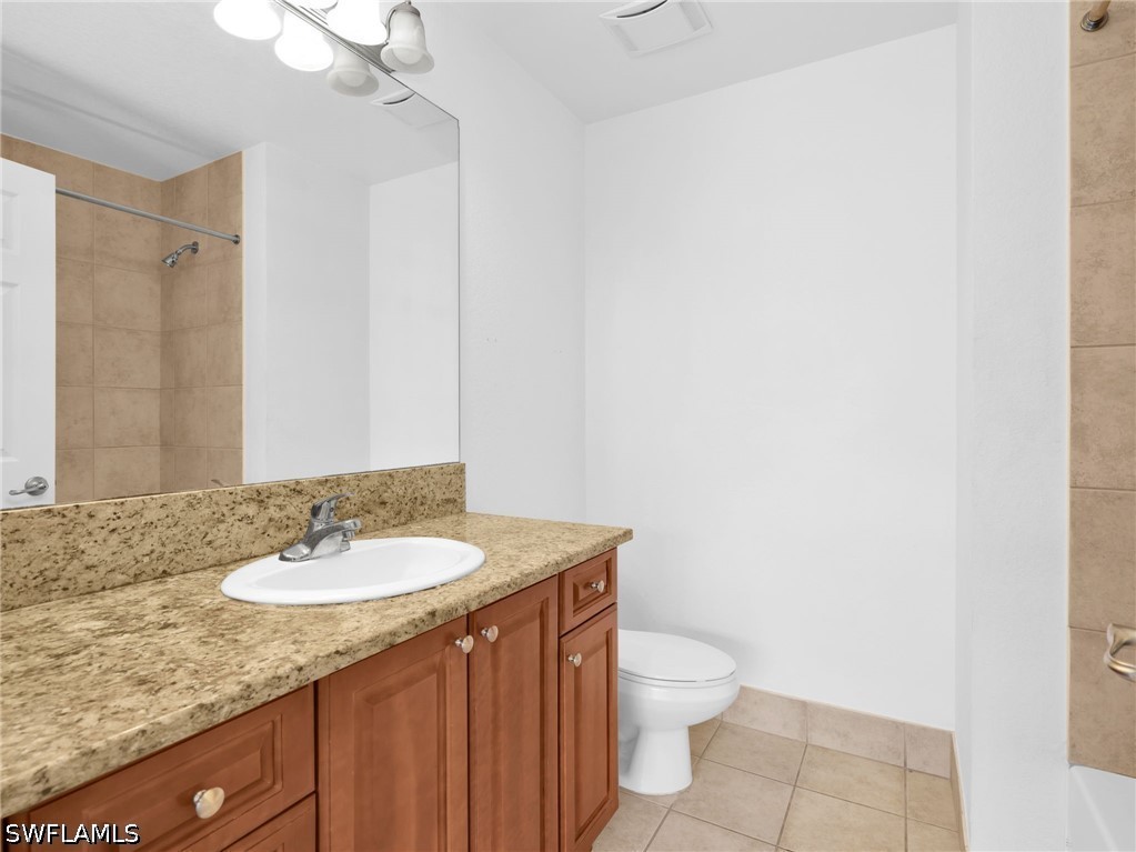23501 Alamanda Dr 102 Property Photo 14