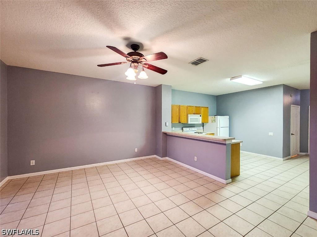 2332 Silver Palm Dr Property Photo 5