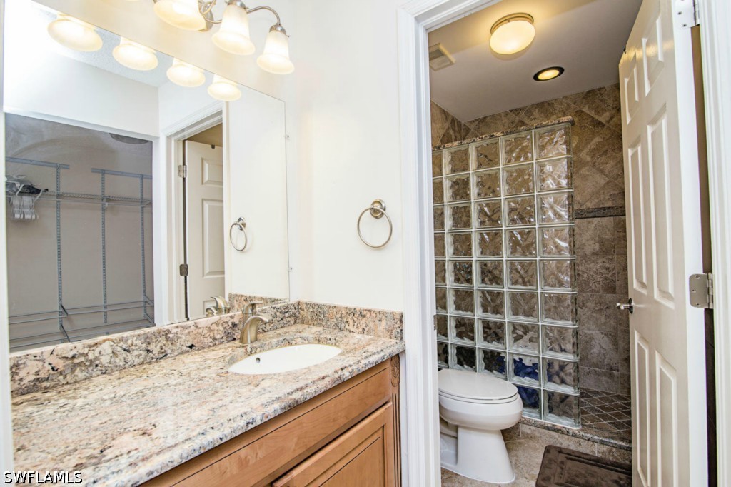 180 Furse Lakes Cir E8 Property Photo 10