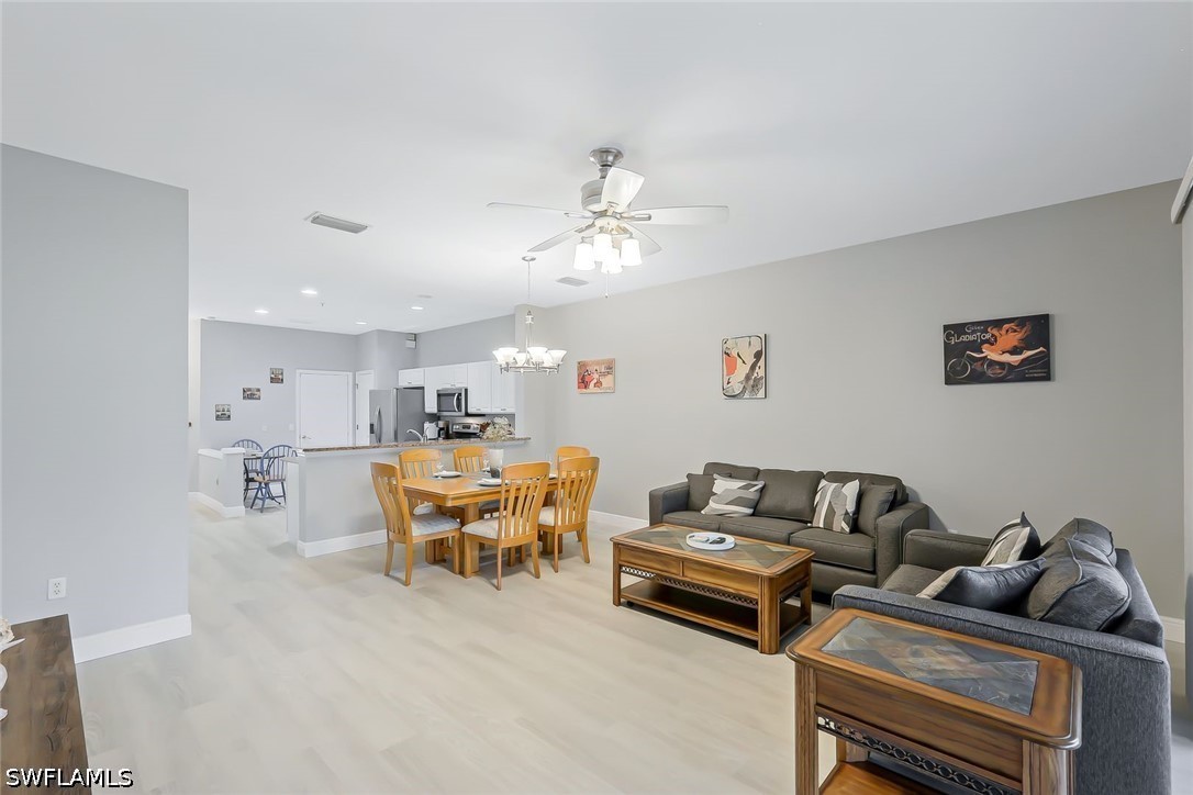 836 Hampton Cir 171 Property Photo 5