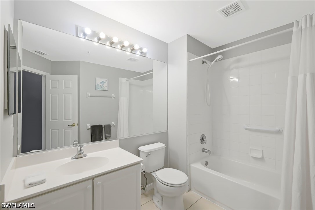 836 Hampton Cir 171 Property Photo 17