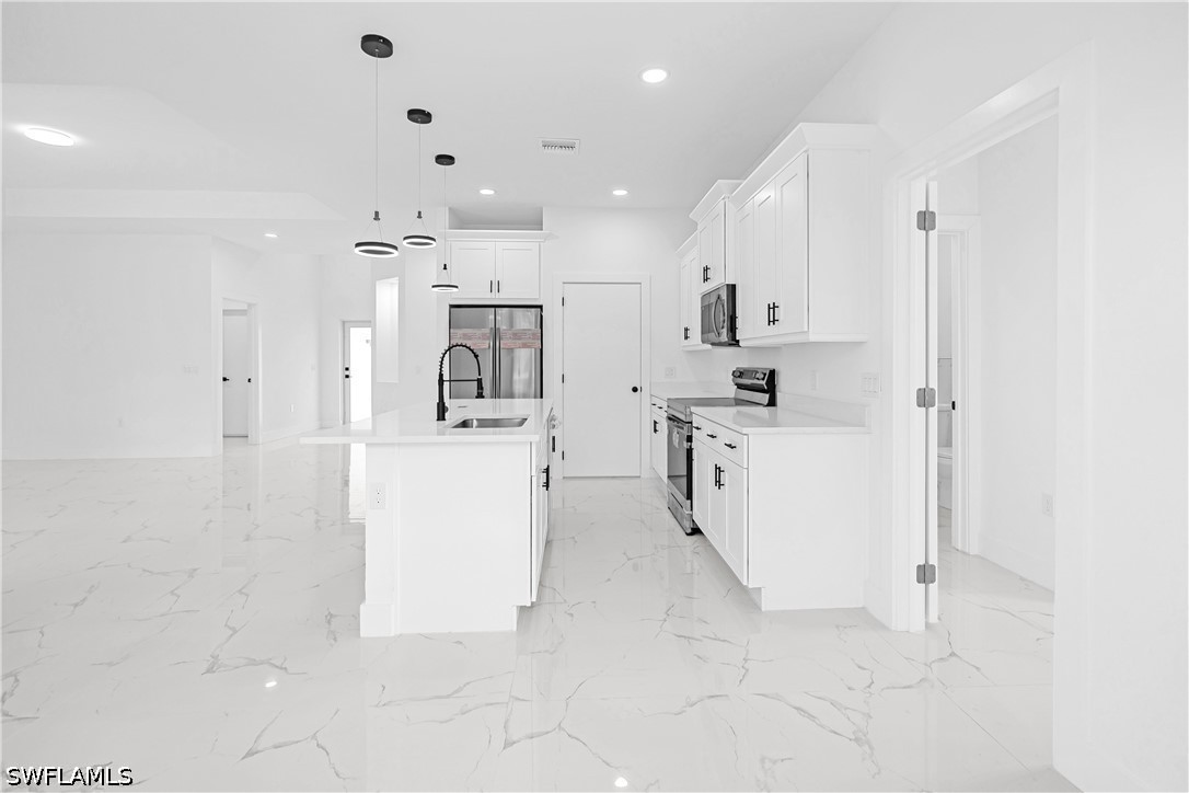 1905 Charles Ave N Property Photo 17
