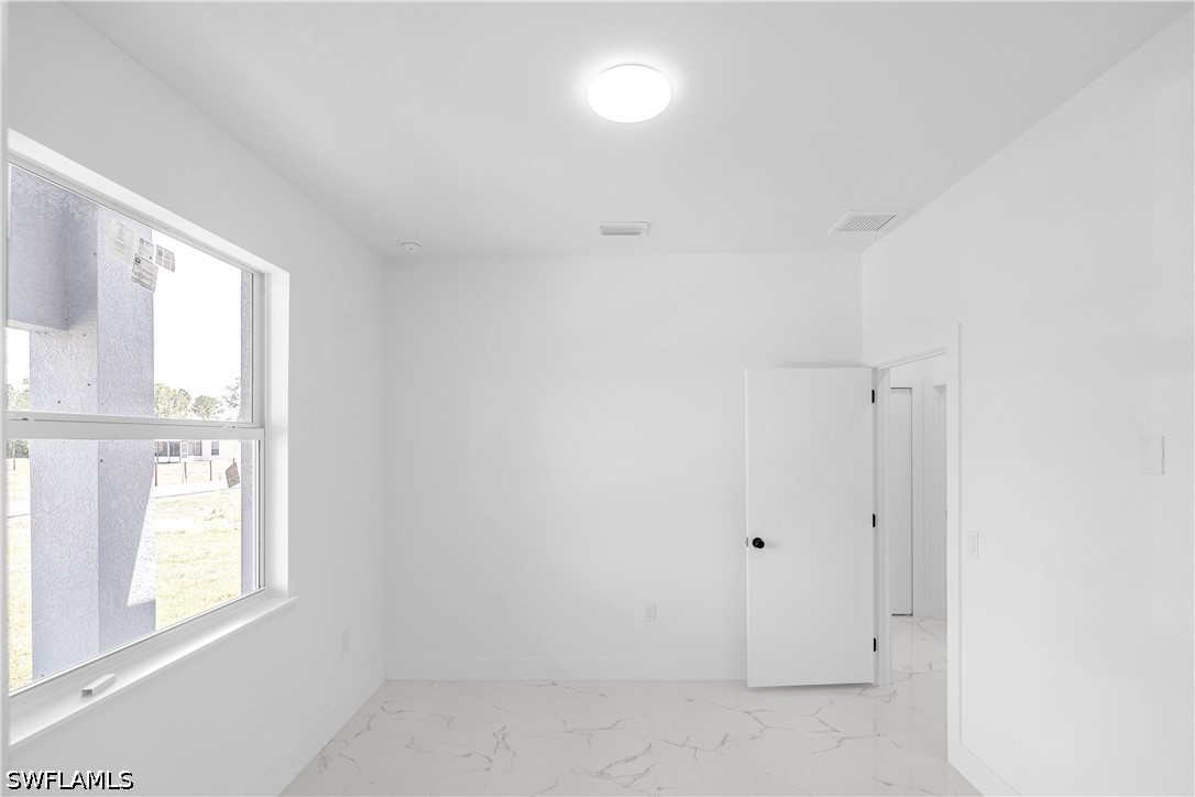 1905 Charles Ave N Property Photo 26