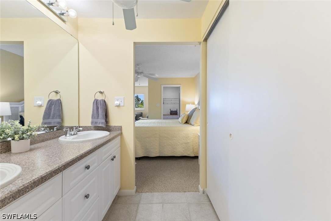 555 Park Shore Dr B302 Property Photo 9