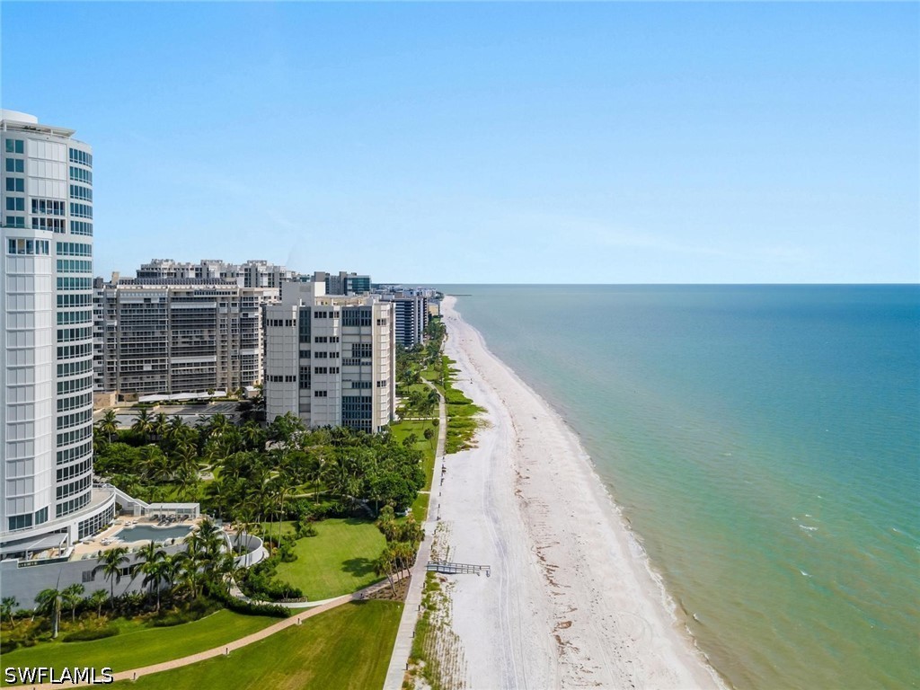 555 Park Shore Dr B302 Property Photo 12