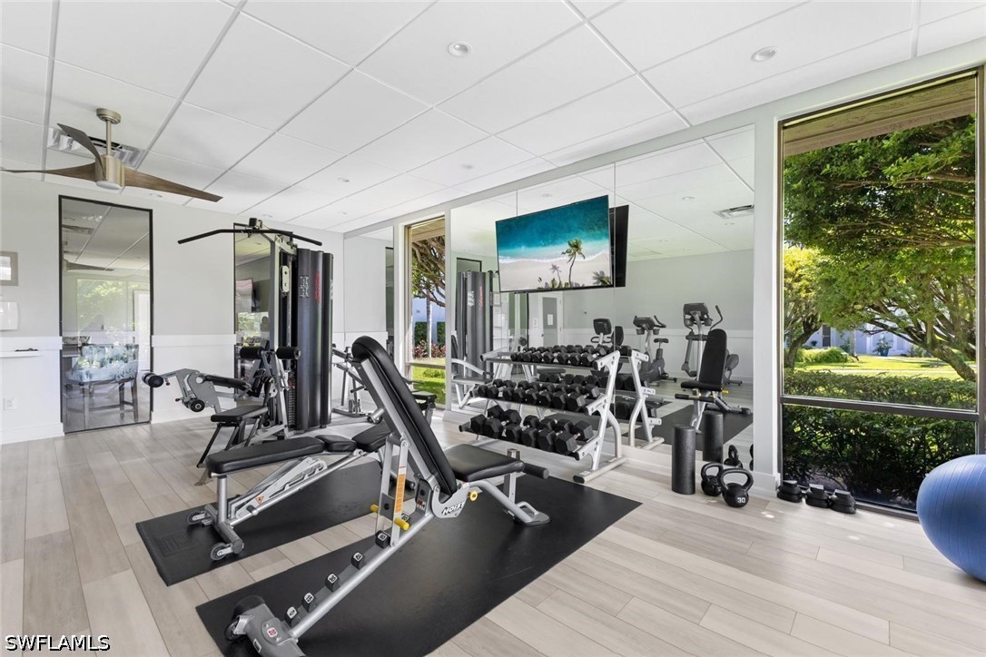 555 Park Shore Dr B302 Property Photo 18