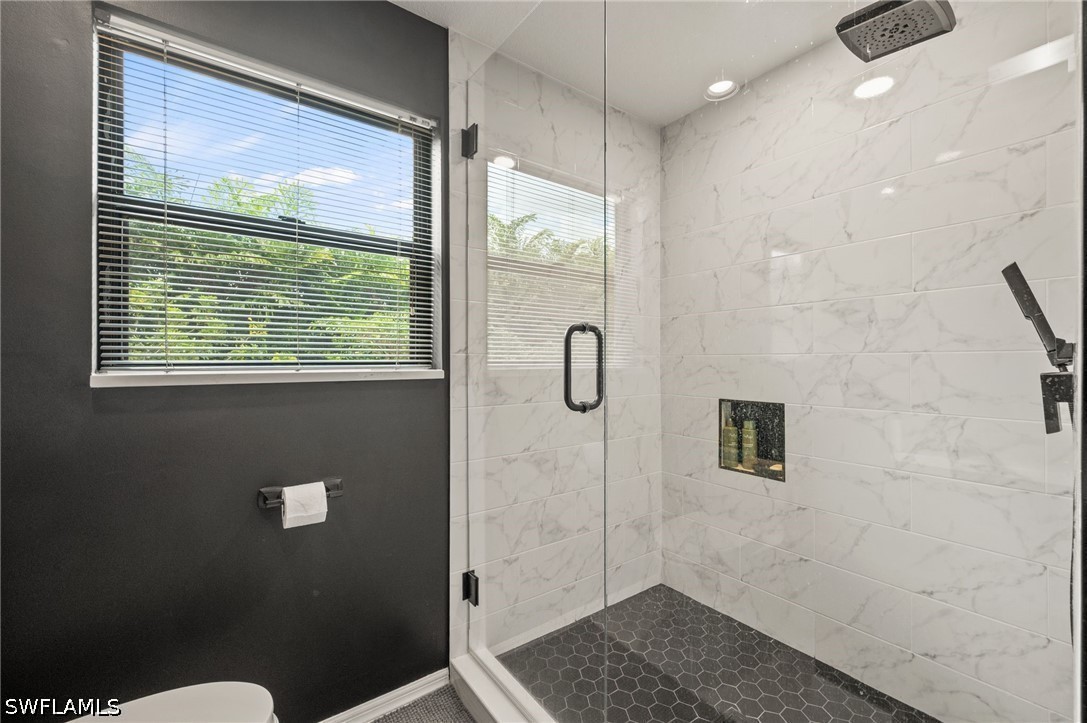 77 Emerald Woods Dr I6 Property Photo 14