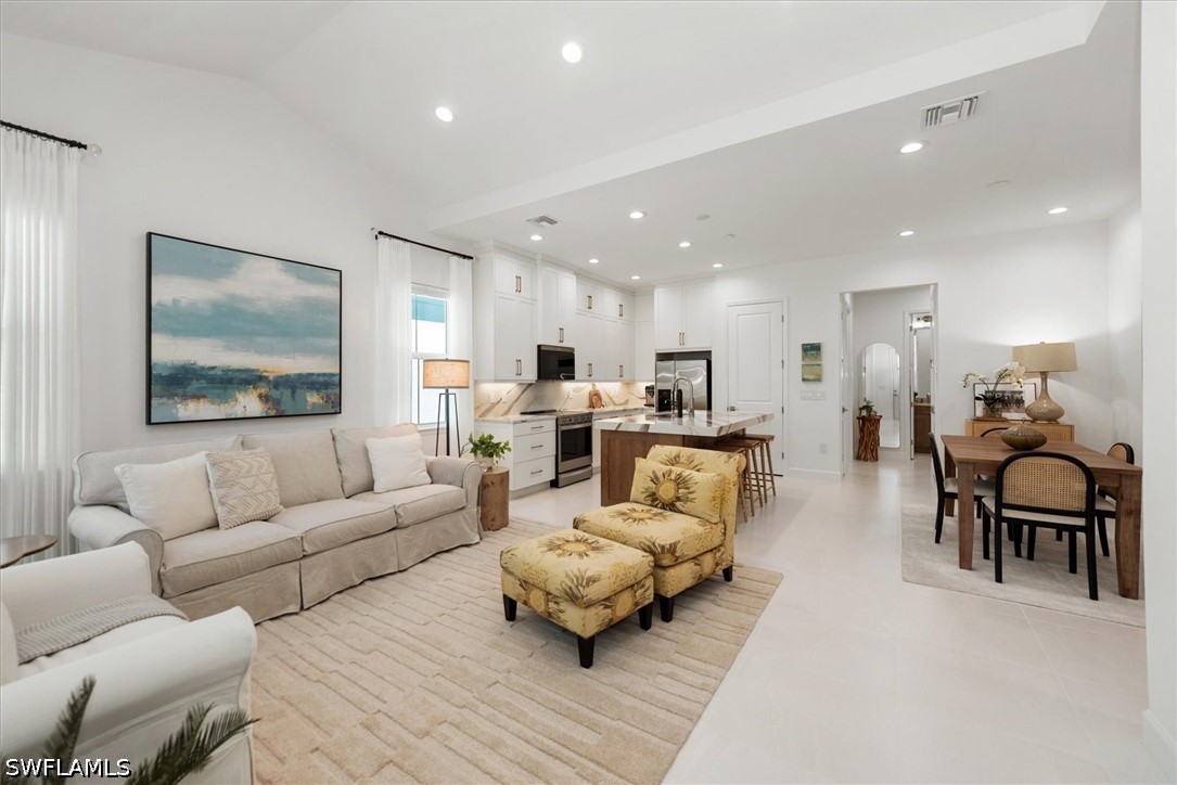 7315 Cayo Coco Ln Property Photo 4