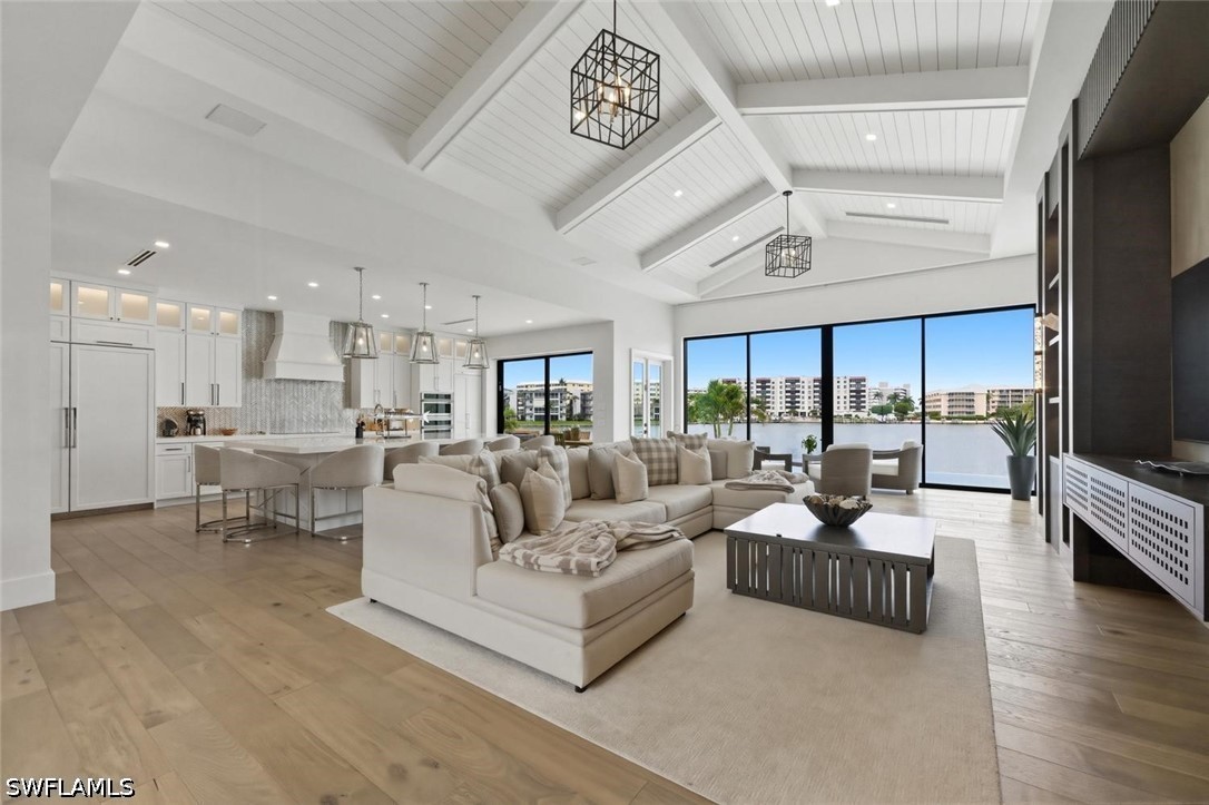 200 Bahia Pt Property Photo 5
