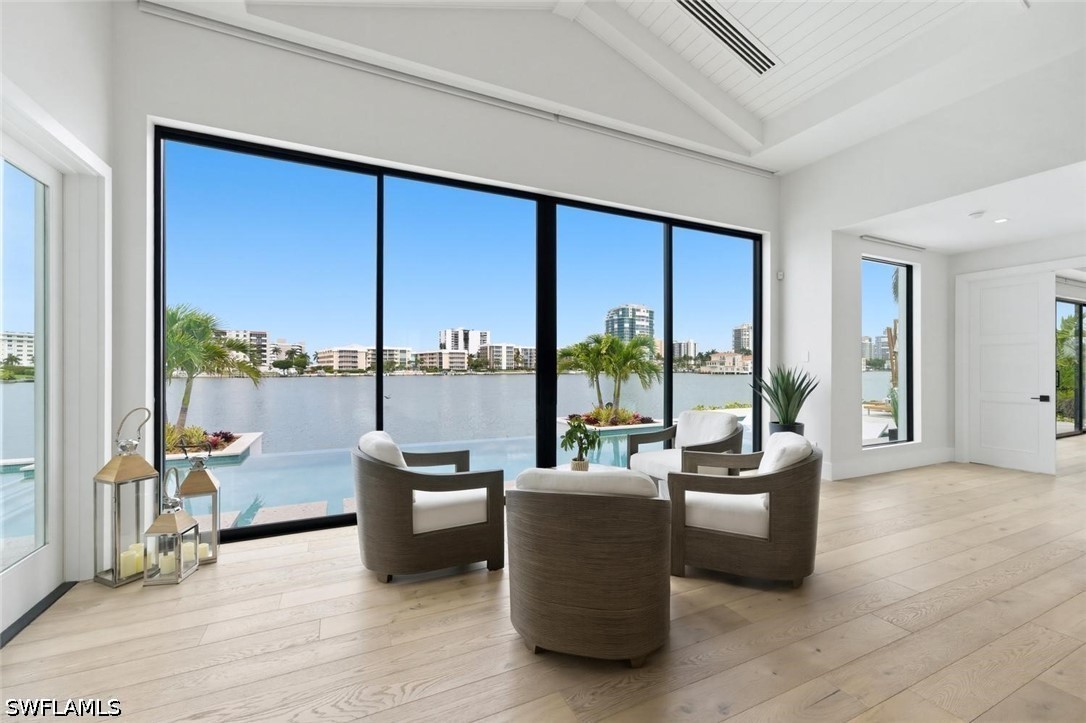 200 Bahia Pt Property Photo 6