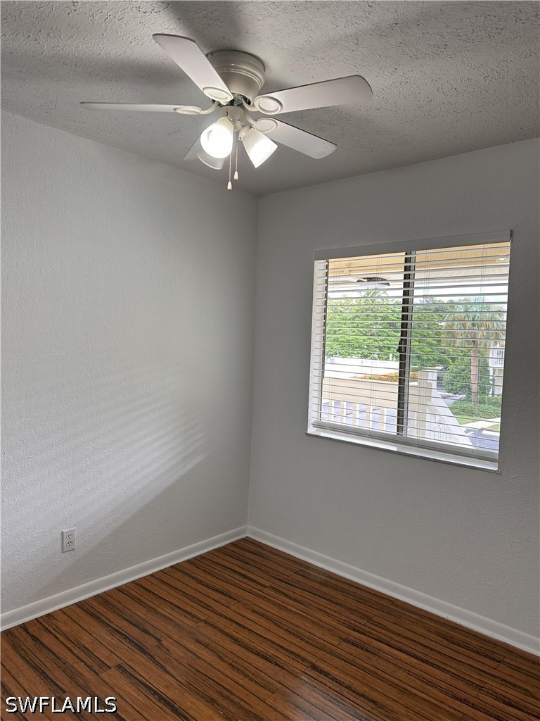 4629 Bayshore Dr J7 Property Photo 2