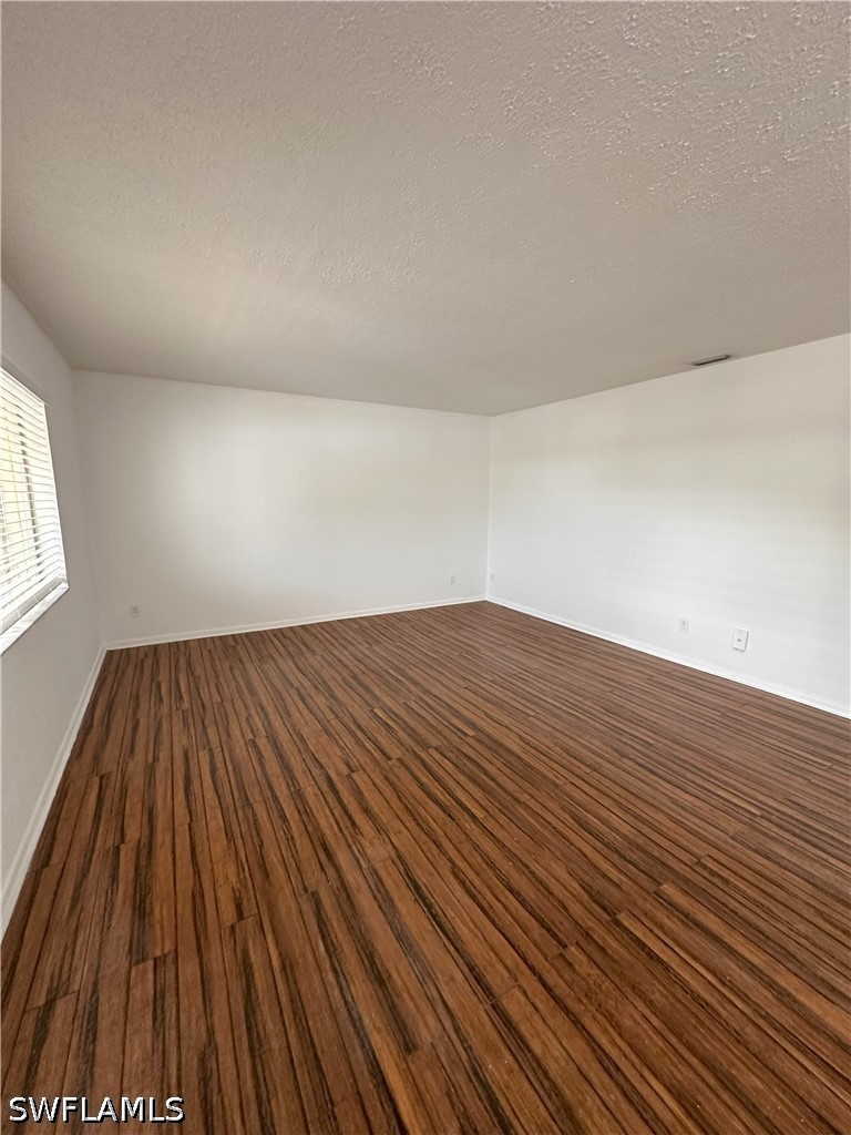 4629 Bayshore Dr J7 Property Photo 5