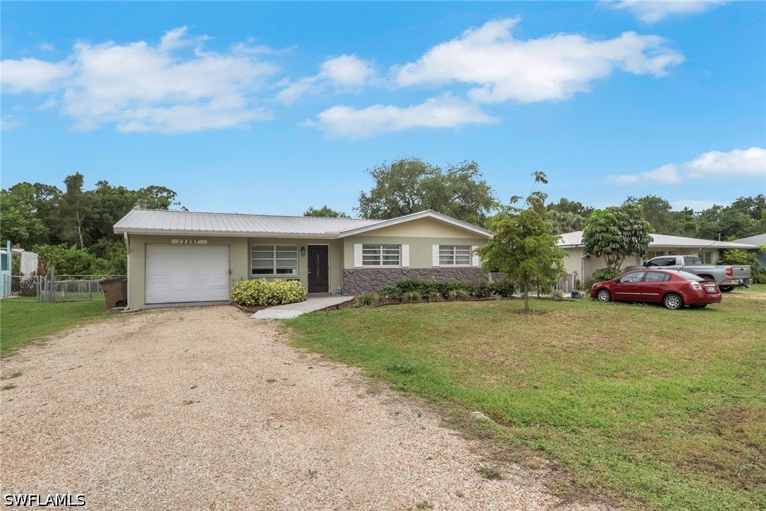 12207 De Moya Dr Property Photo 2