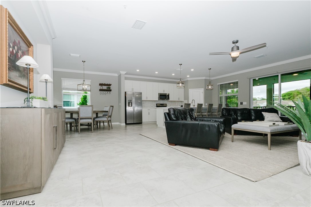 6011 Ellerston Way 821 Property Photo 3