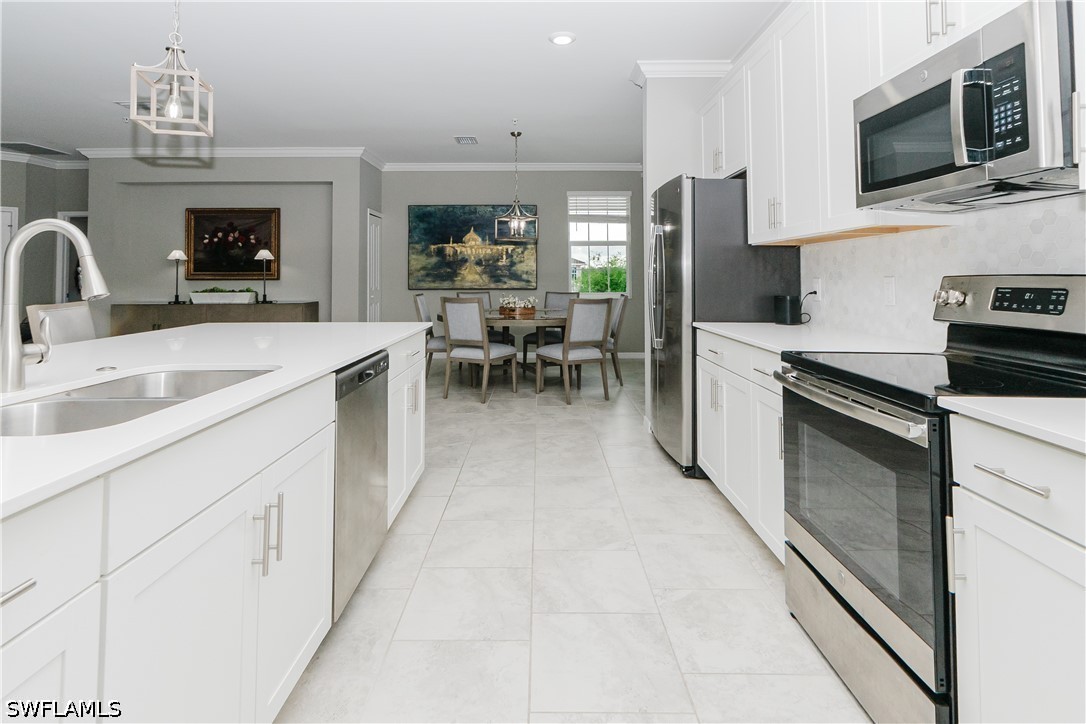 6011 Ellerston Way 821 Property Photo 7