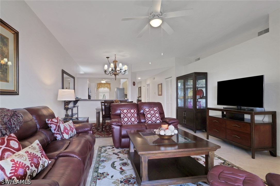 320 Robin Hood Cir 101 Property Photo 14