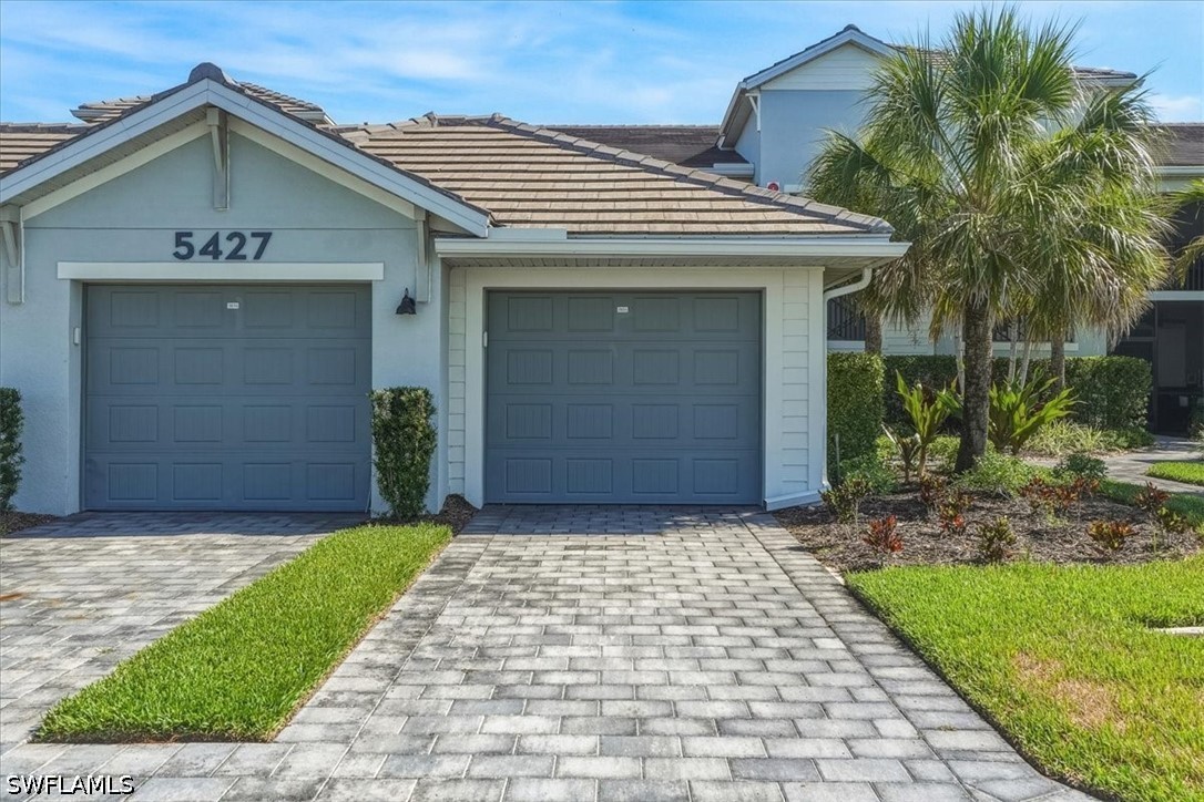 5427 Double Eagle CIR 2823 Property Photo 1
