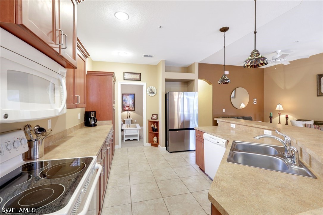 8721 Piazza Del Lago Cir 205 Property Photo 11