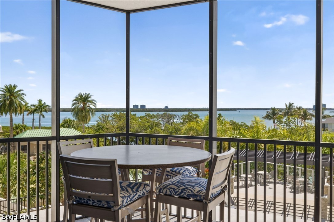 4142 Bay Beach Ln 301 Property Photo 18