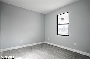 129-131 Ivan Ave S Property Photo 3
