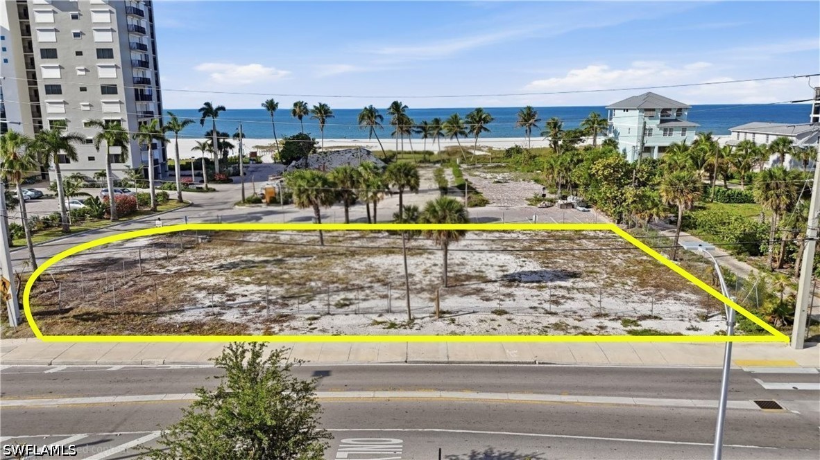 2700 Estero Blvd Property Photo 2