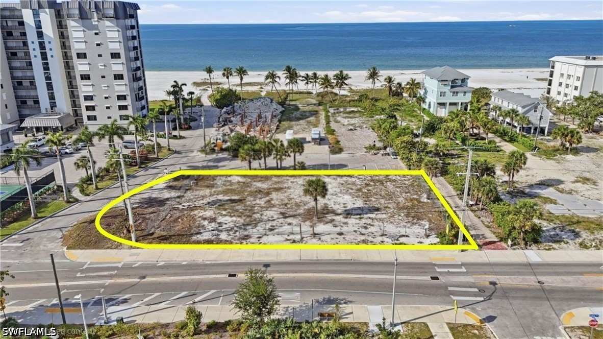 2700 Estero Blvd Property Photo 15