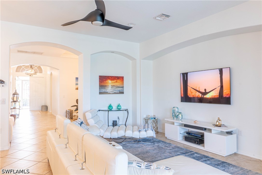 14059 Mirror Ct Property Photo 6