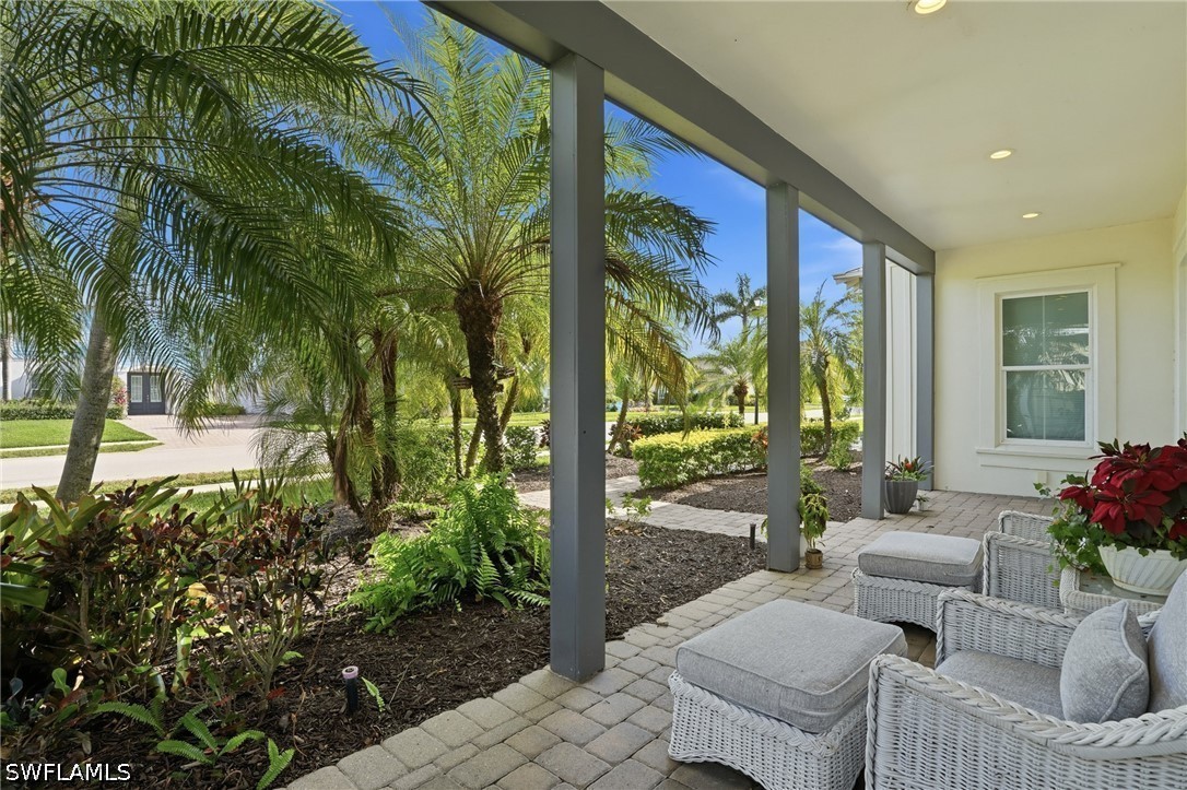 14831 Dockside Ln Property Photo 6