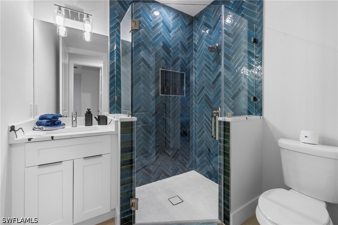 3012 Pine Tree Dr Property Photo 32