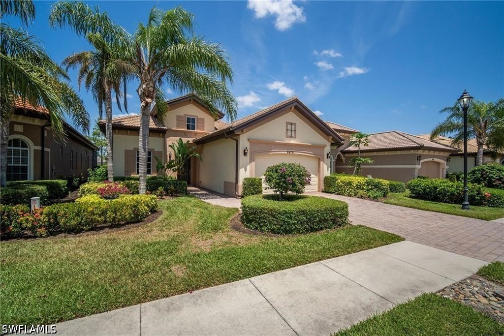 6476 Caldecott DR Property Photo 1