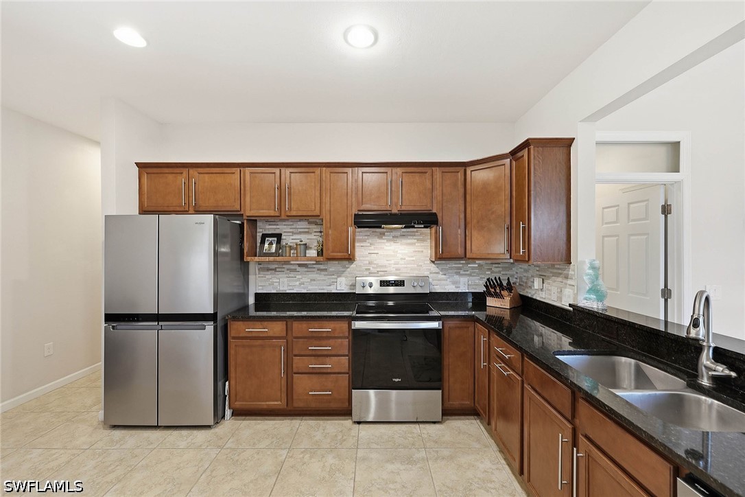 20236 Corkscrew Shores Blvd Property Photo 5