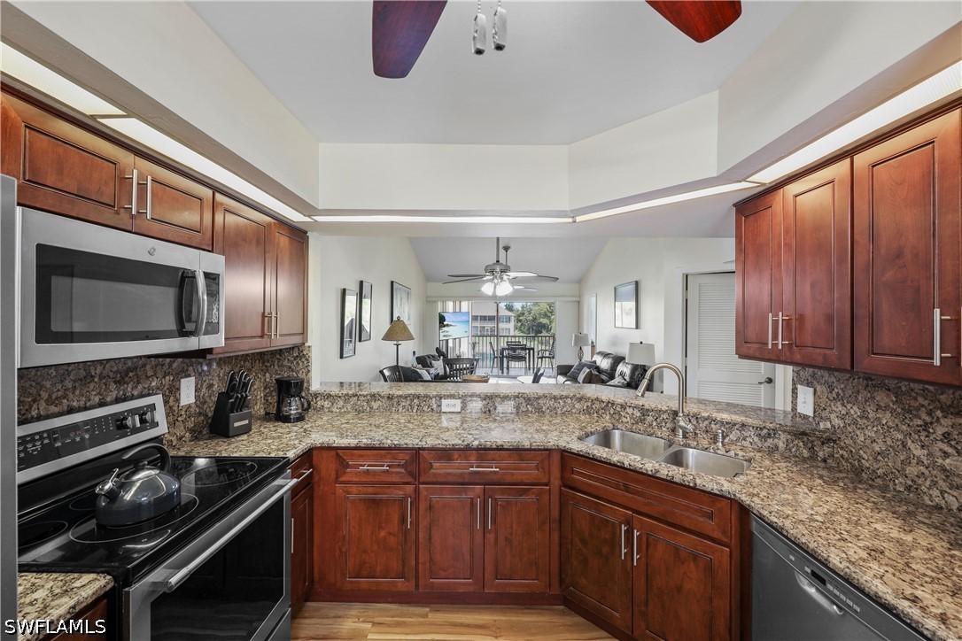 2050 W Crown Pointe Blvd C214 Property Photo 11