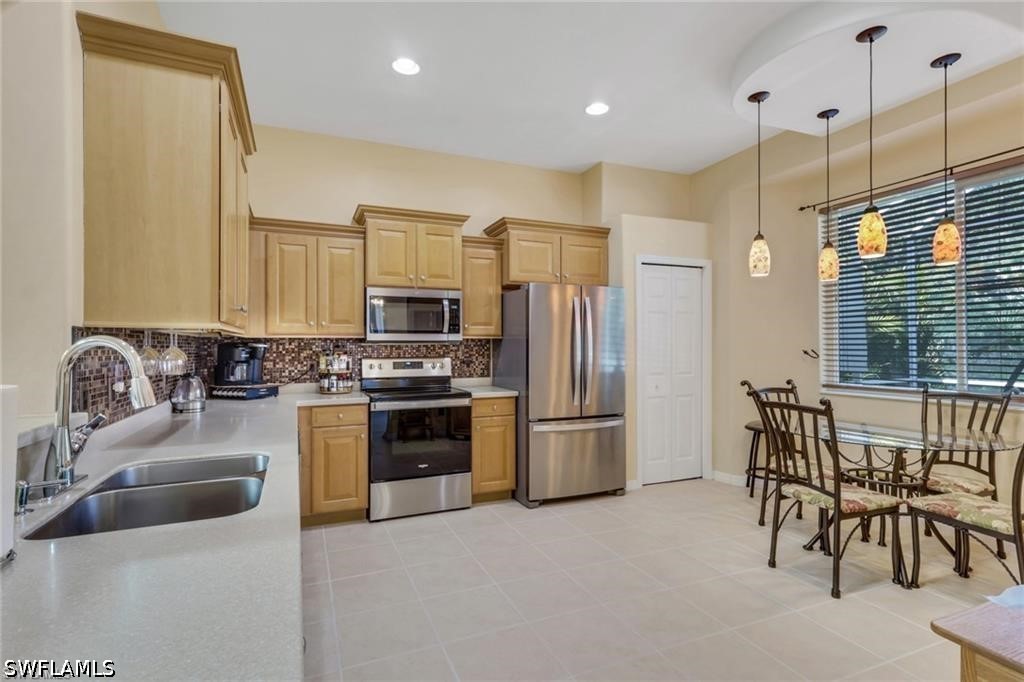 12506 Ivory Stone Loop Property Photo 10