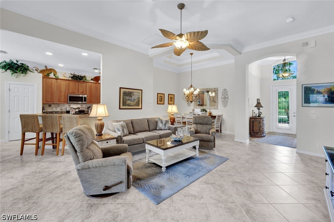 16208 Parque Ln Property Photo 5
