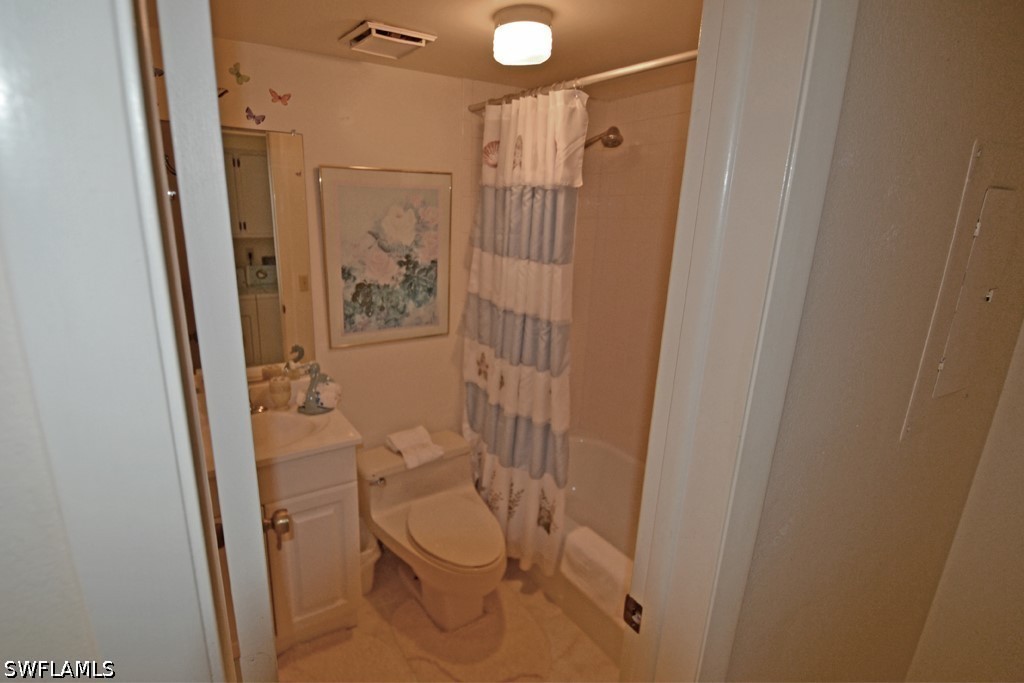 226017981 Property Photo 14