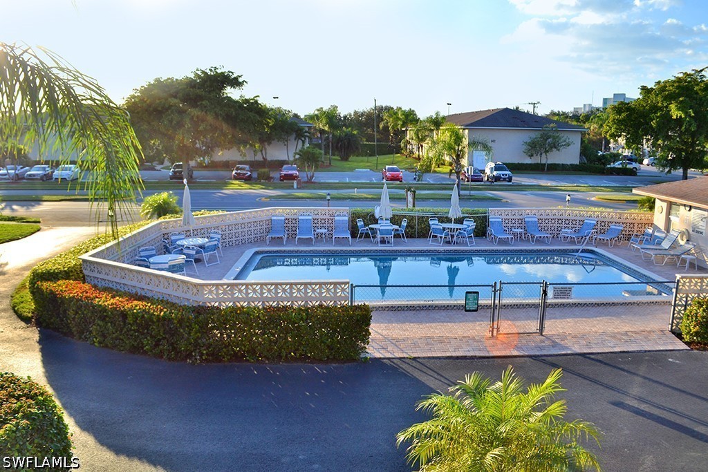 226017981 Property Photo 17