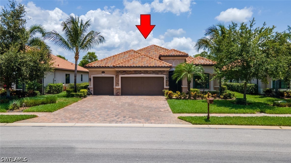 9372 Vercelli Ct Property Photo 4
