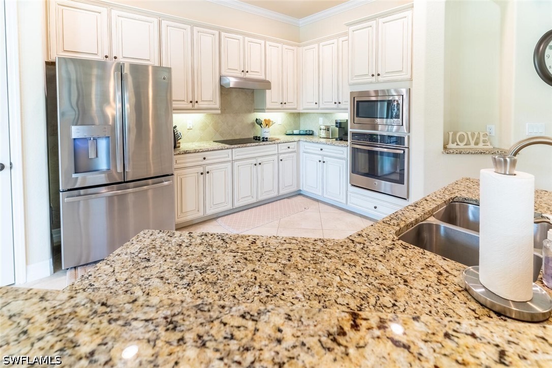 9372 Vercelli Ct Property Photo 13