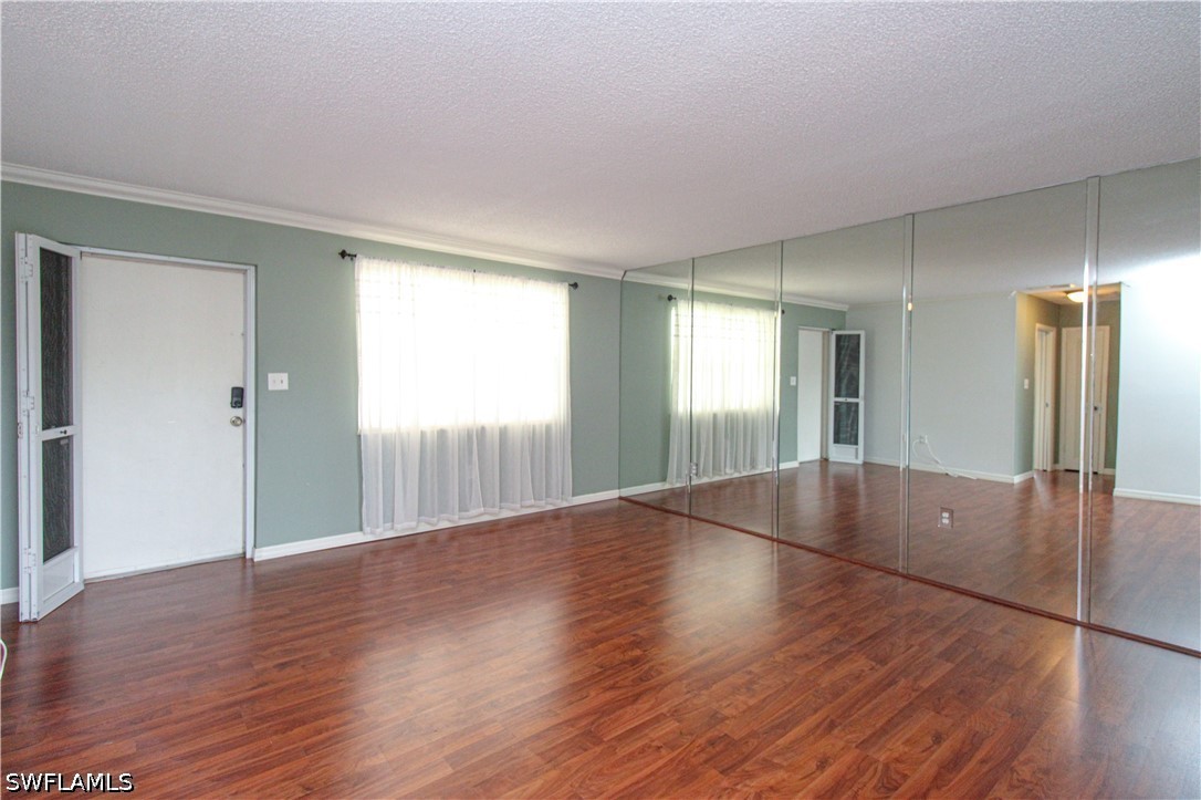729 Palm View Dr D4 Property Photo 8